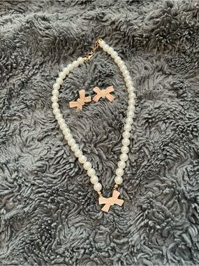 Pearl Bead Necklace and Earrings Set with Pink Bow Accent